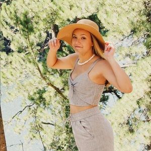 Meet your Posher, Abrianna